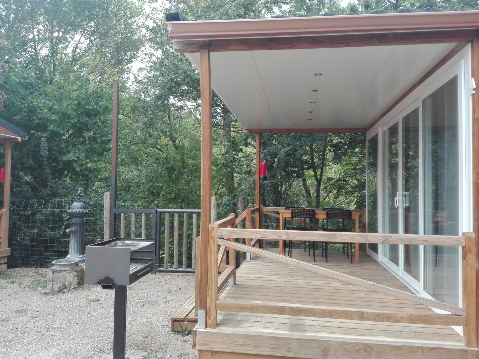 Camping L'Espelt La Pobla de Lillet Exteriér fotografie