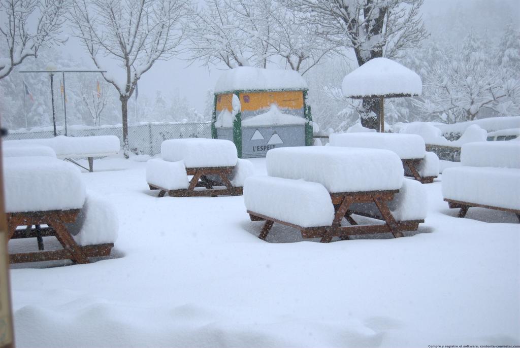 Camping L'Espelt La Pobla de Lillet Exteriér fotografie